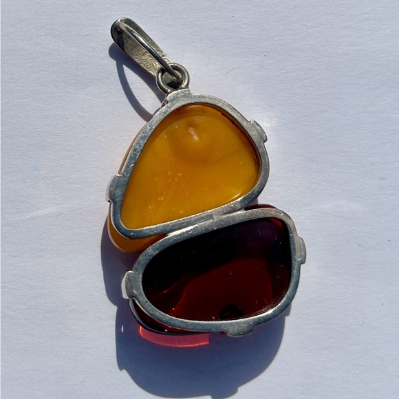 Fall Pendant - Picture 2 of 2